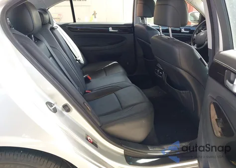 2013 Hyundai Genesis 3.8 z USA, uszkodzony, nr VIN KMHGC4DD4DU243234